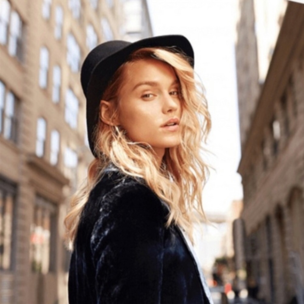 Wide Brim Black Hat